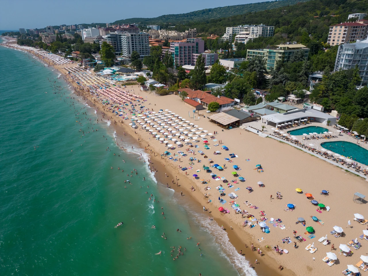 Як дістатися до Албанії з України у 2026